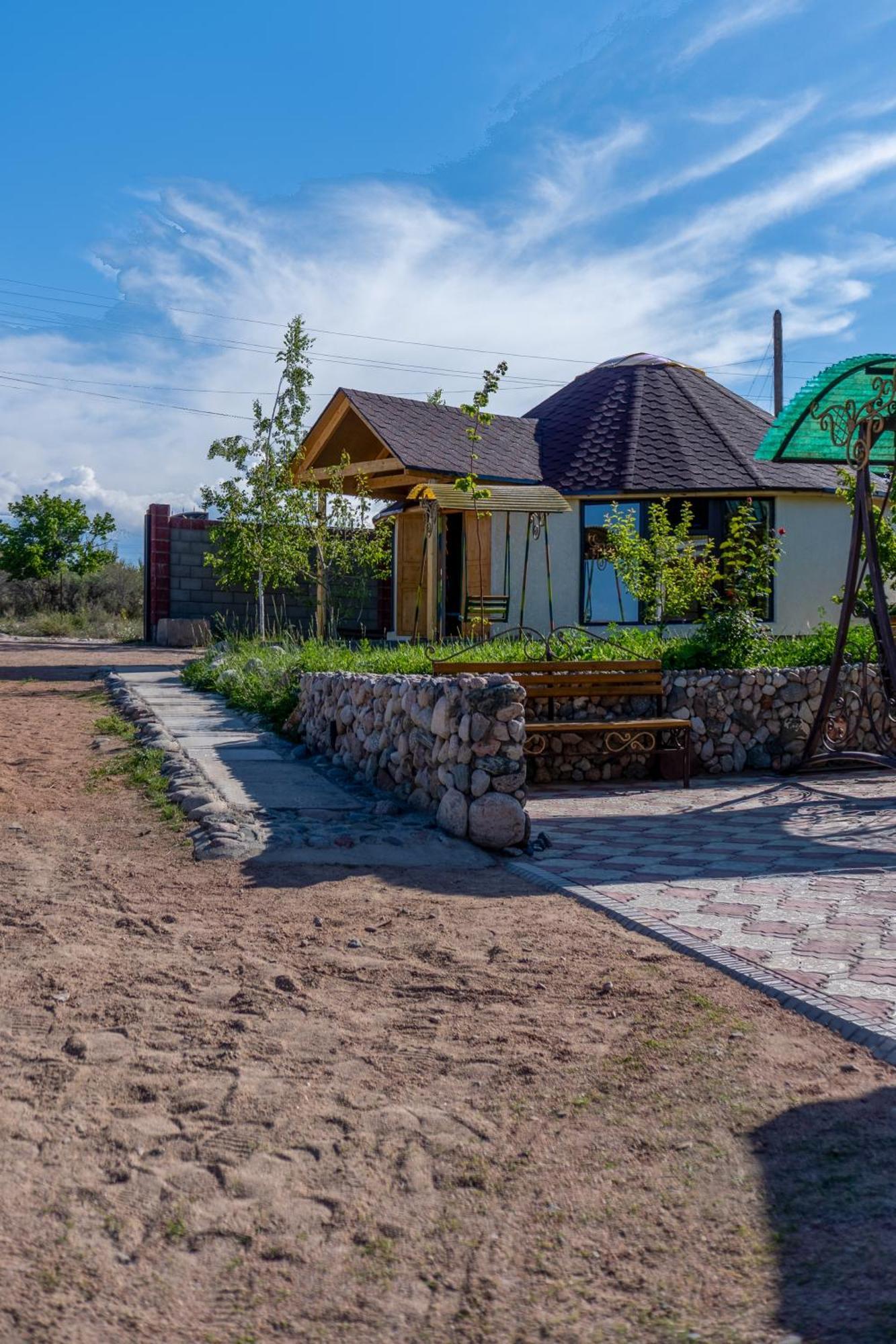 Svetlana Guest House Bokonbayevo Zewnętrze zdjęcie