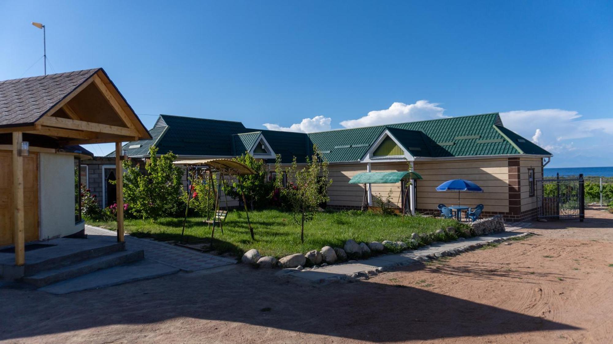 Svetlana Guest House Bokonbayevo Zewnętrze zdjęcie