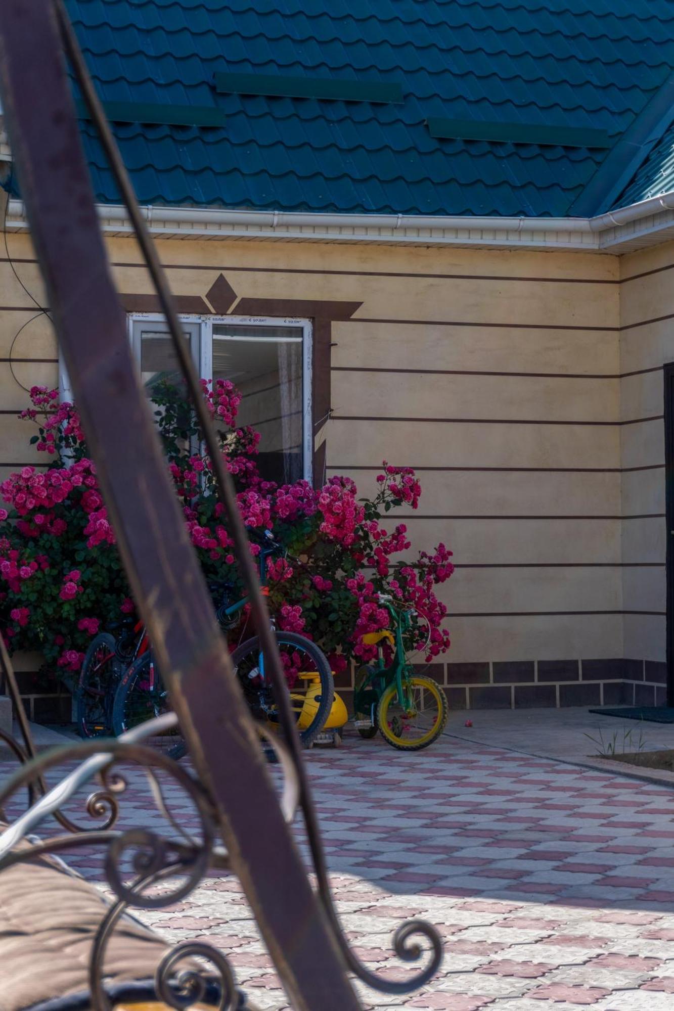 Svetlana Guest House Bokonbayevo Zewnętrze zdjęcie